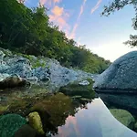 펜션 Natural Riverside Retreat In Tiglieto