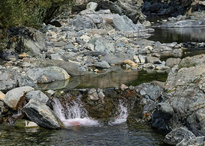 Natural Riverside Retreat In Tiglieto